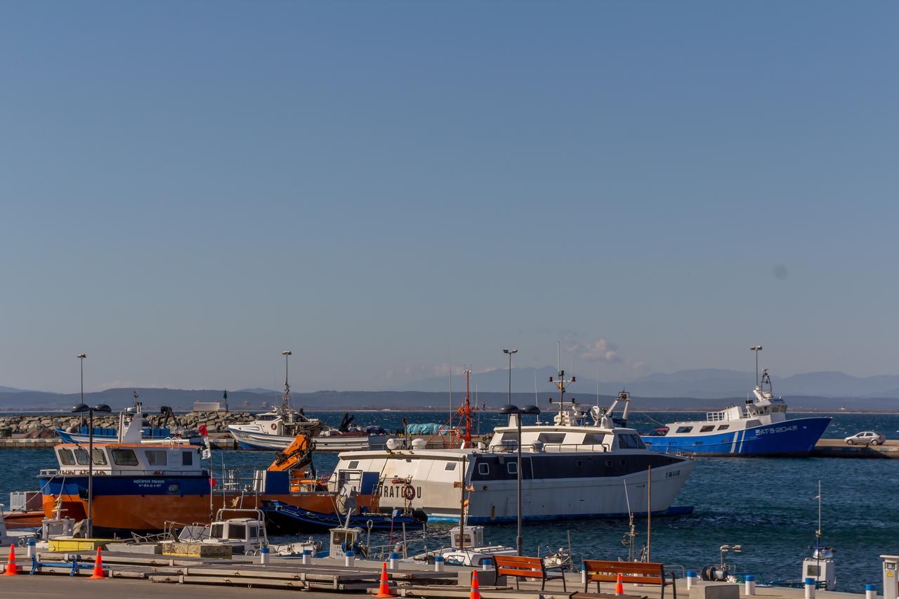 Agi Port De *