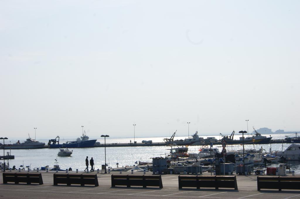Agi Port De Rosas *