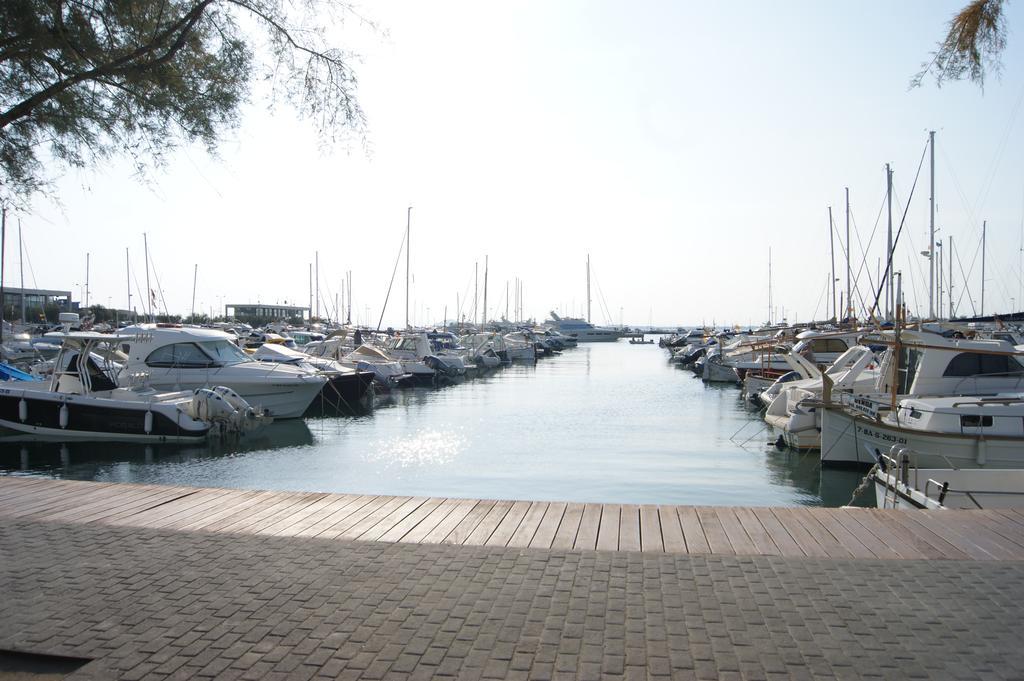 Agi Port De * Roses